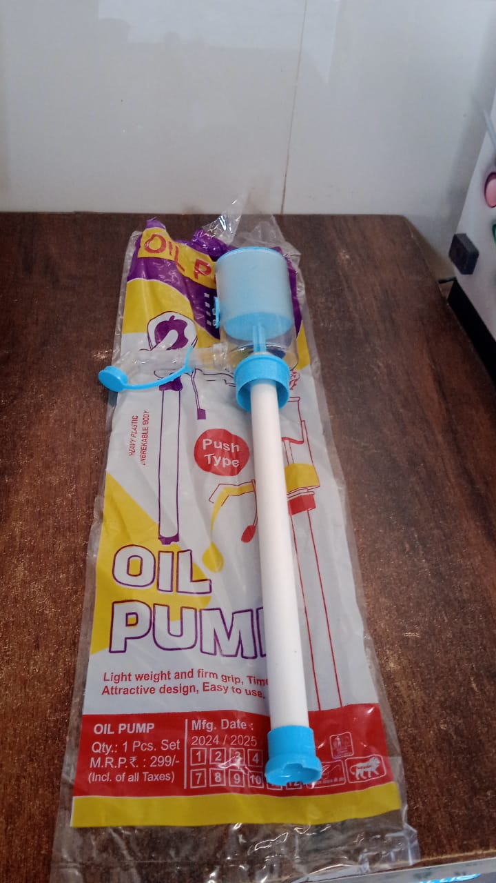 Hand Press Oil Extractor| Plastic Push Oil Pump for Removal of Oil and Liquids Hand Press Oil Extractor| Plastic Push Oil Pump for Removal of Oil and Liquids